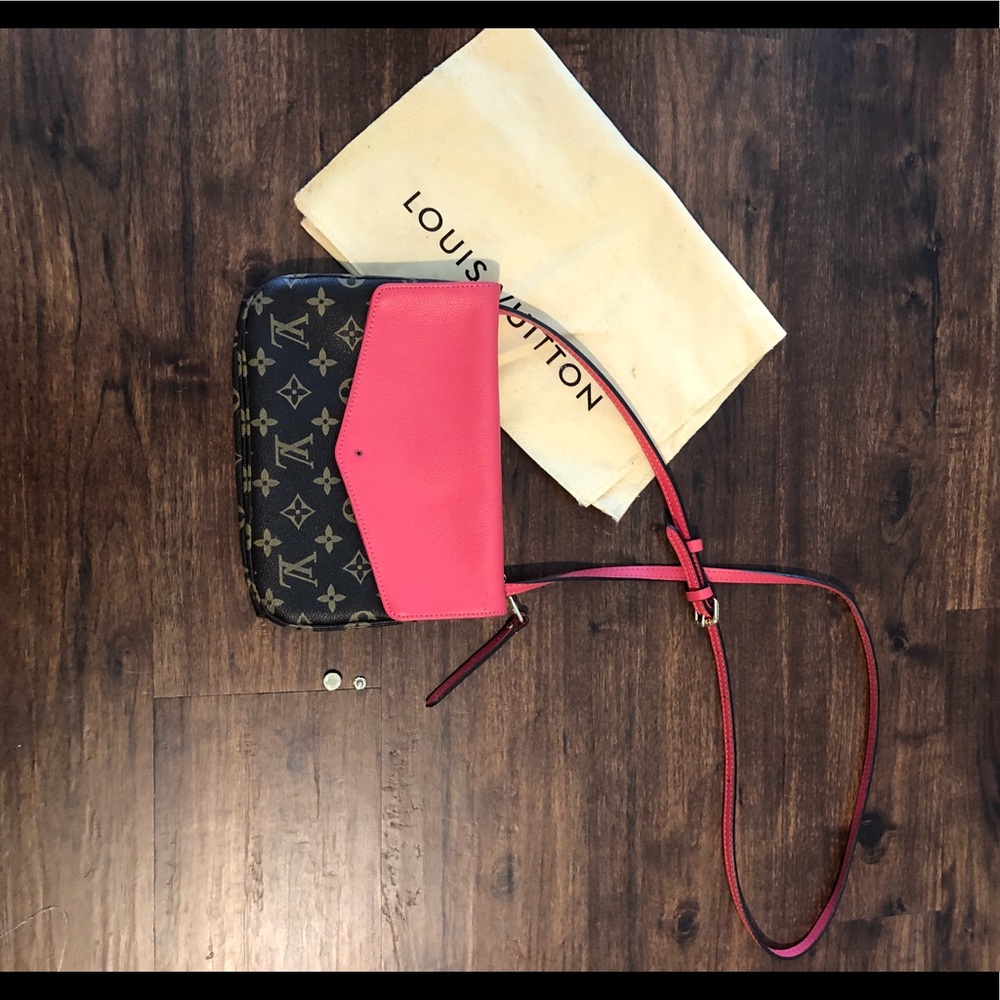 Louis Vuitton Twice Twinset- Pink Flap